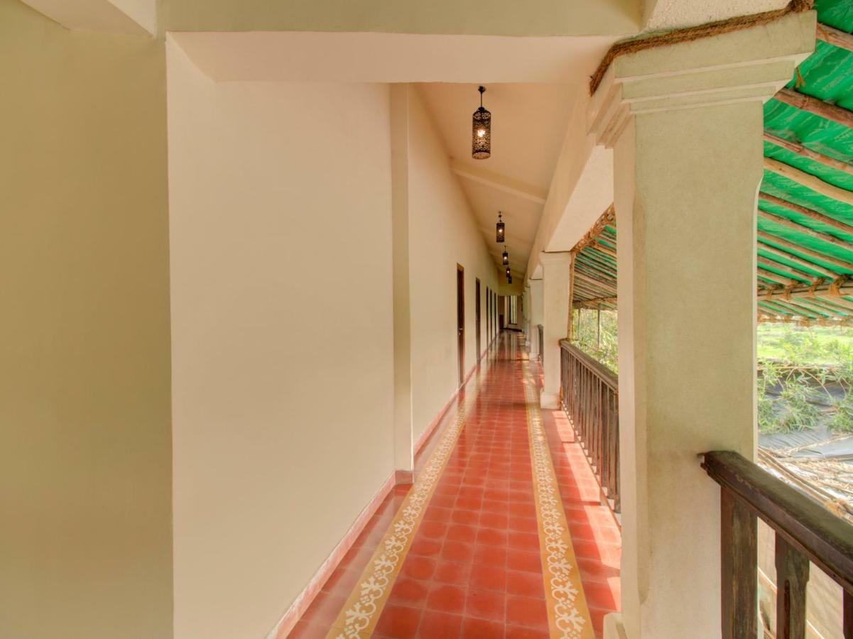 Отель Capital O 36727 Plush Retreat Дайв Экстерьер фото