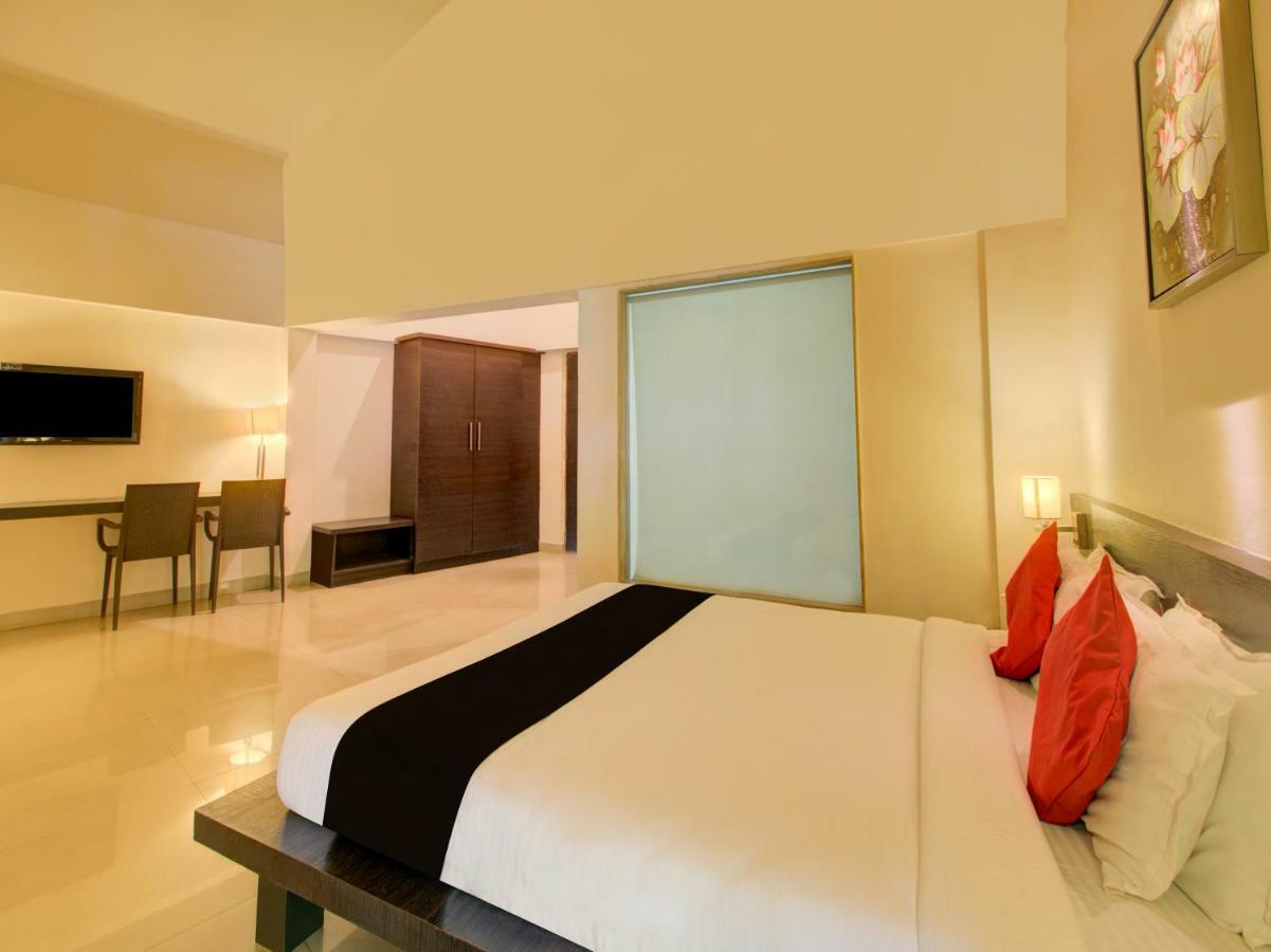 Отель Capital O 36727 Plush Retreat Дайв Экстерьер фото
