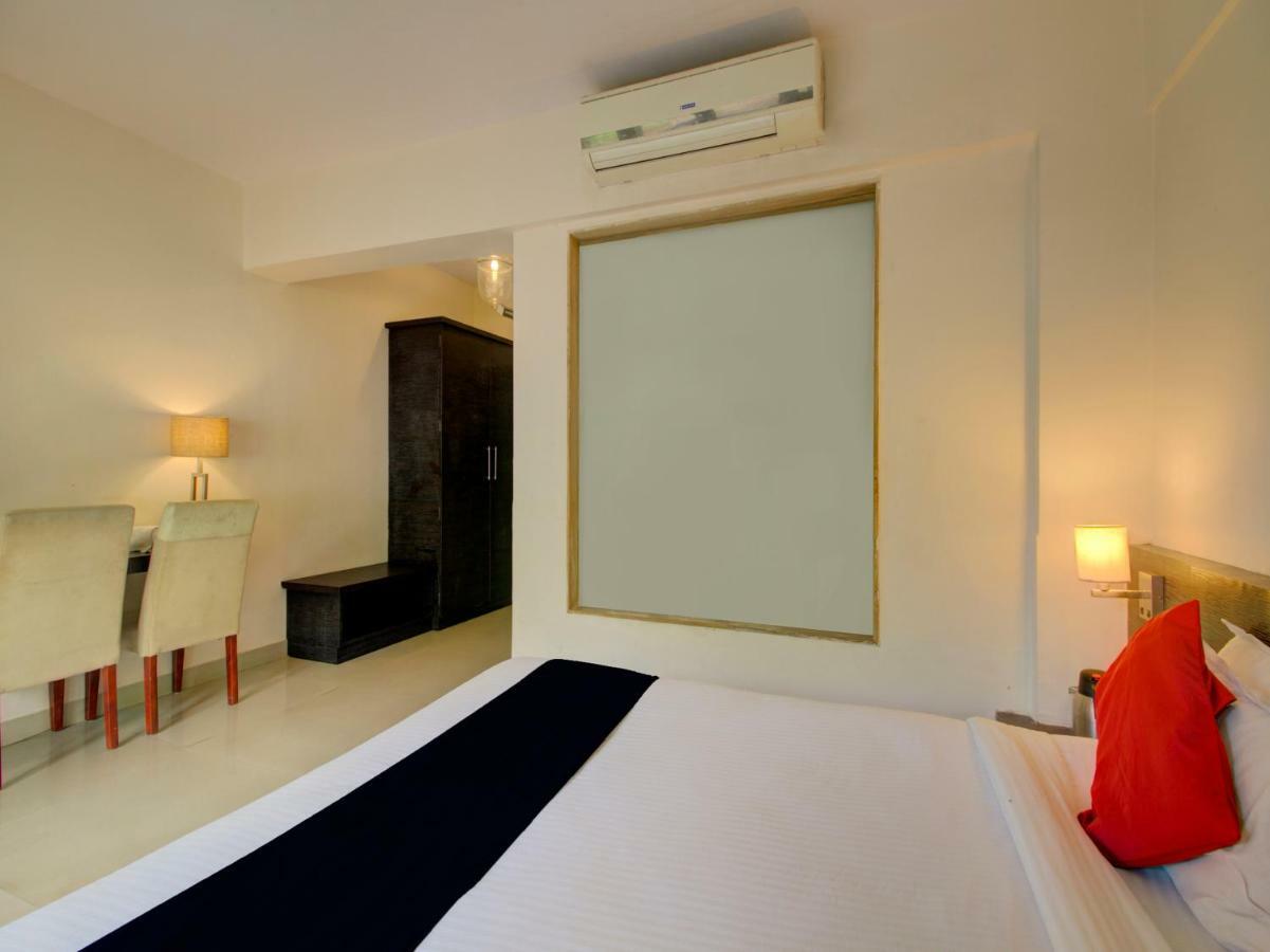 Отель Capital O 36727 Plush Retreat Дайв Экстерьер фото